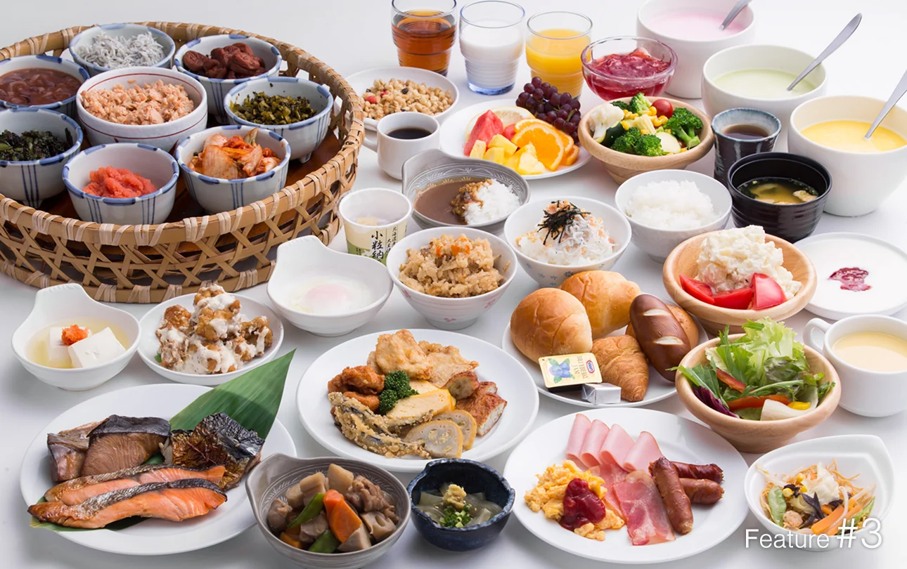 Enjoy Dining at the Hotel, from Breakfast to Dinner