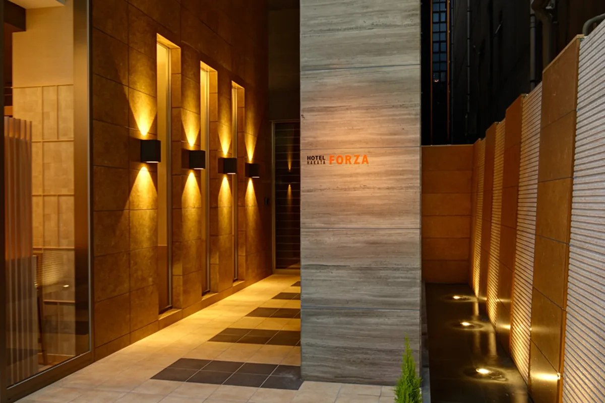 HOTEL FORZA HAKATAEKI CHIKUSHI-GUCHI I 外观